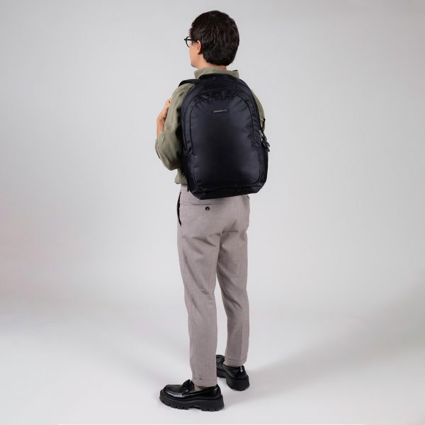 Mochila profesional negra Chenson Pro elegante y organizada